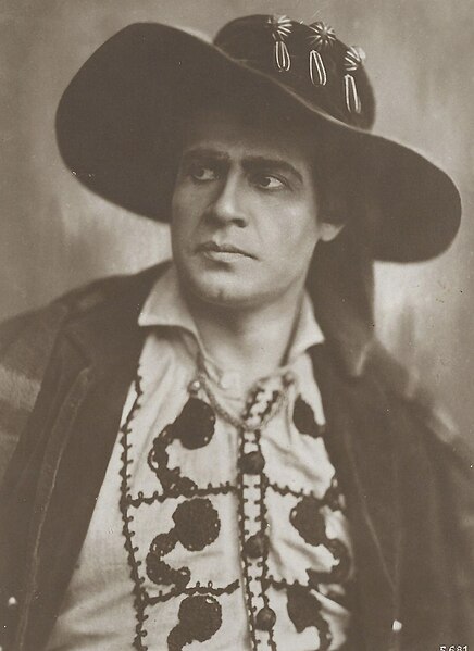 Baritone Joseph Schwarz as Sebastiano in Tiefland. (c. 1916)