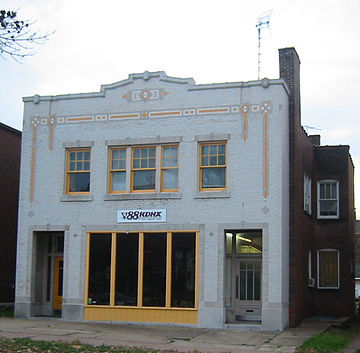 File:KDHX_station_building_external.jpg