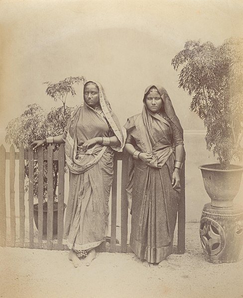 Bania women in British India. Image taken before 1860.