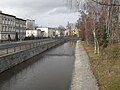 Polski: Rzeka Zadrna w Kamiennej Górze Deutsch: Fluss Zieder in Kamienna Góra Čeština: Řeka Zadrna