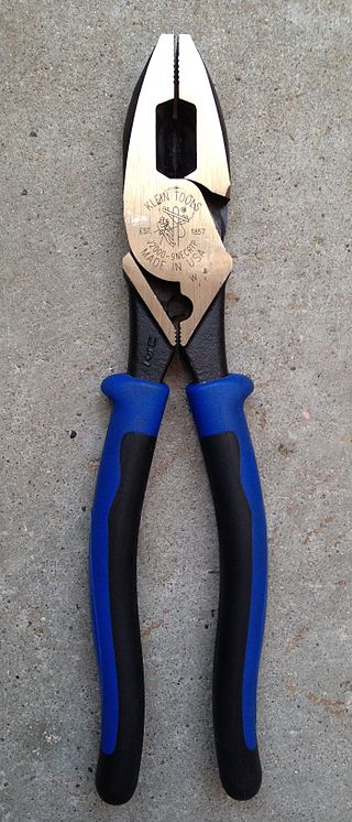 <span class="mw-page-title-main">Lineman's pliers</span>