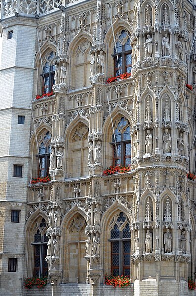 File:Leuven Rathaus detail1.JPG