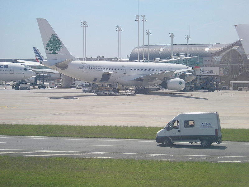 صورة:MEA-A330-P6110023.JPG