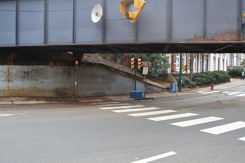 File:Main and University, Charlottesville.jpg