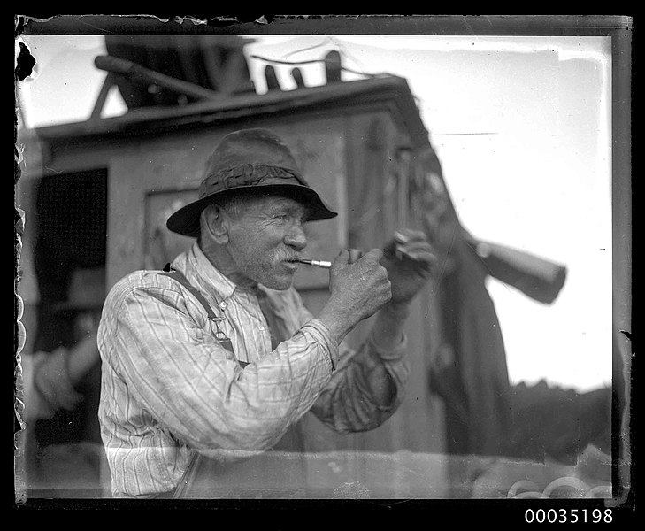 File:Man in front of a sheerlegs crane after GREYCLIFFE disaster, November 1927 (7546525786).jpg