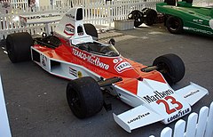 McLaren M23 (Emerson Fittipaldi) - 001.jpg