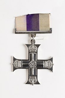Medal, decoration (AM 2001.25.1087.2-1).jpg