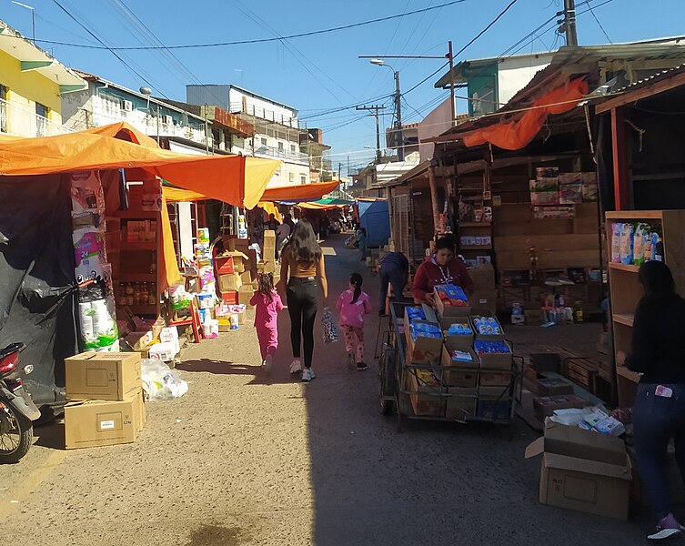 File:Mercado de Nanawa (Ex Puerto Elsa).jpg