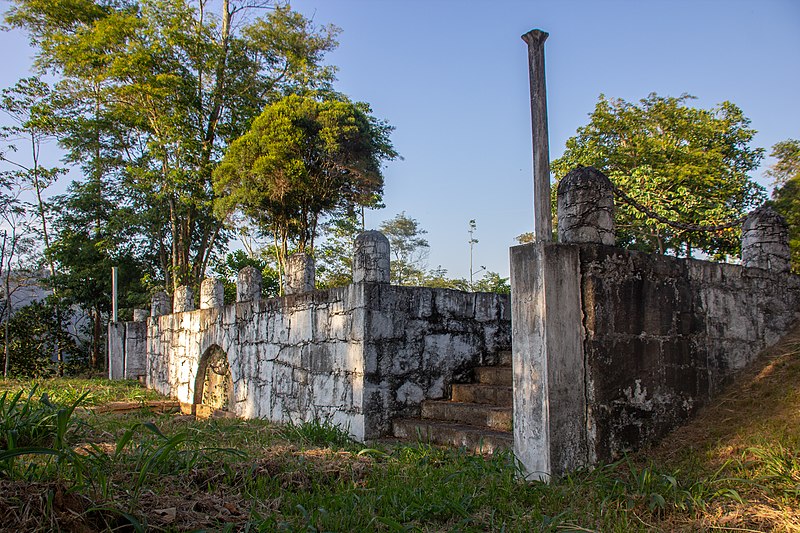 File:Monumento Rodoviário da Rodovia Presidente Dutra 2019 015.jpg