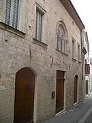 La Maison des chevaliers abrite le Musée d'Art sacré du Gard.