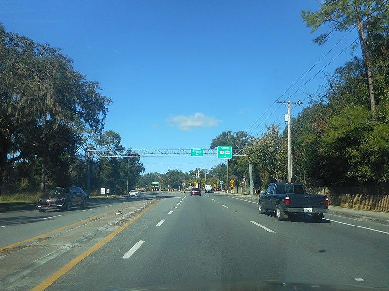File:NB US 98-301 Road Sign Gantry; Dade City, FL.jpg