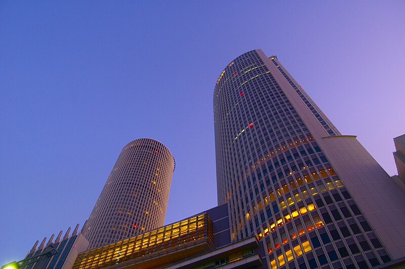 File:Nagoya Station at Dusk (6088112609).jpg