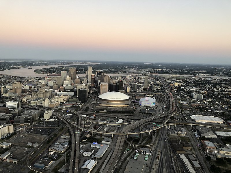 File:New Orleans from the Air September 2019 - CBD to Algiers Point.jpg