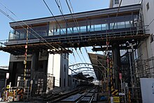 File:Okusawa_Station_overpass_bridge_02.jpg