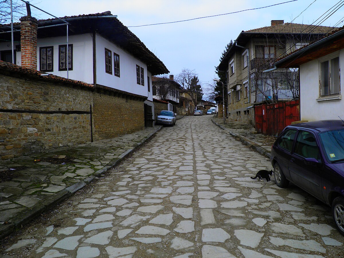 File Old Street Lyaskovets Jpg Wikimedia Commons