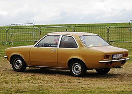 Opel Kadett C cu 2 uși spate trei sferturi.JPG