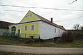 Čeština: Celkový pohled na kulturní památku čp. 19 v Radoticích, okr. Třebíč. English: Overview of cultural monument house no. 19 in Radotice, Třebíč District.