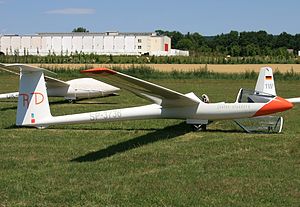 PZL-Bielsko SZD-48 Jantar Standard AN1958637.jpg