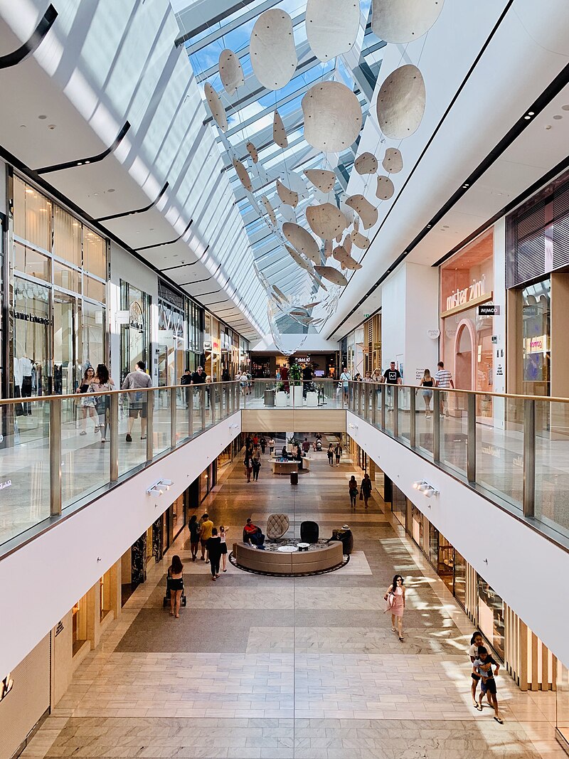 File:Pacific Fair Shopping Centre, Gold Coast, Australia 09.jpg - Wikimedia  Commons