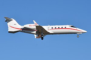 Panaviatic, ES-III, Learjet 60 (16638435008).jpg