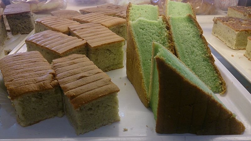 File:Pandan and banana cake.jpg