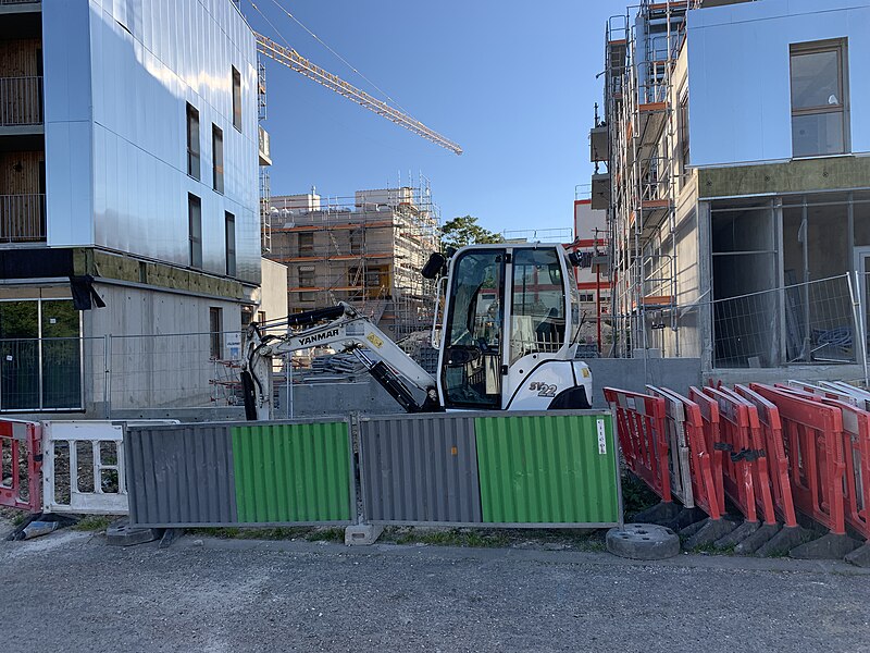 File:Pelleteuse Chantier Îlot Michelet Fontenay Bois 1.jpg