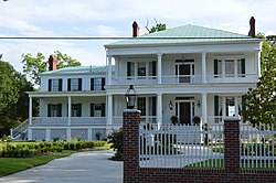 Pembroke Hall, Edenton.jpg