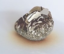 Photo of 1T-TaS2 crystal.jpg