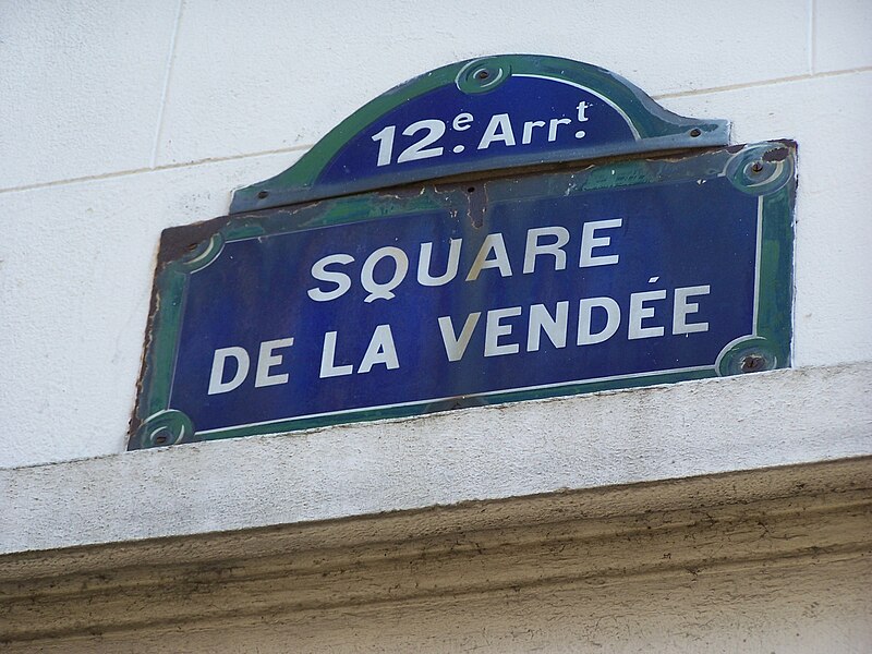 File:Plaque square de la Vendée.JPG