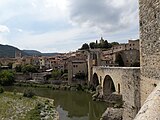 Pont Vell, a Besalú.