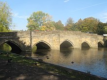 River WyeBakewell ko'prigi, Derbyshire.jpg