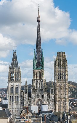 A Catedral de Ruão, vista do Relógio Gros. A igreja foi o mais alto edifício do mundo entre 1876 e 1880, com 151 m. (definição 3 900 × 6 300)