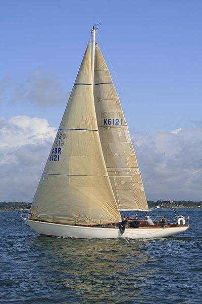 File:Round The Island Race 2009 4.jpg