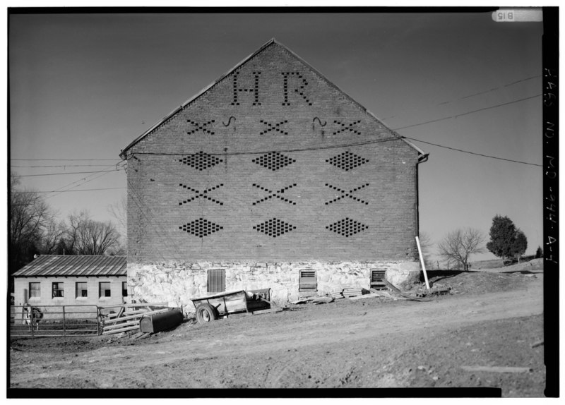 File:SOUTH GABLE SIDE ELEVATION, WITHOUT SCALE, SHOWING 'HR' PATTERN - Henry Rohrbach Farm, Barn, East of Burnside Bridge Road, Sharpsburg, Washington County, MD HABS MD,22-SHARP.V,24-A-4.tif