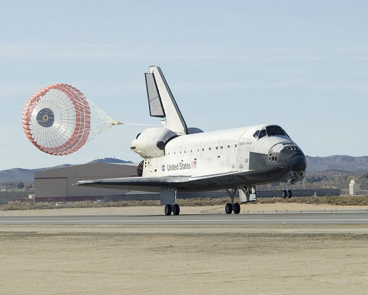 File:STS-126 Endeavour landing.jpg