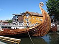 «Saga Oseberg» foran sjøbodkvartalet i Tønsberg. Foto: Karl Ragnar Gjertsen, 2012