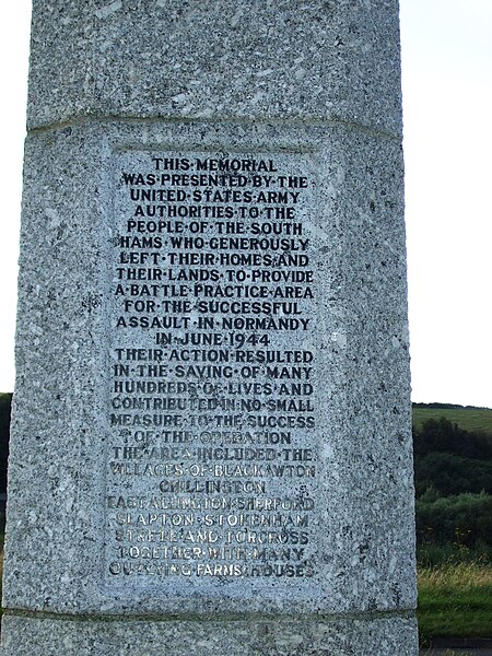 File:Slaptonmemorial.JPG