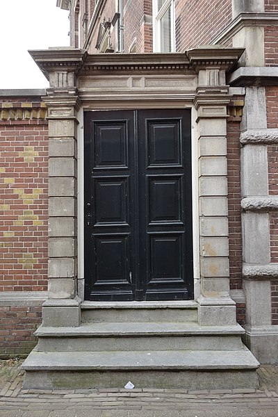 Файл:Snouck van Loosen - tuinmuur, Enkhuizen 02.jpg