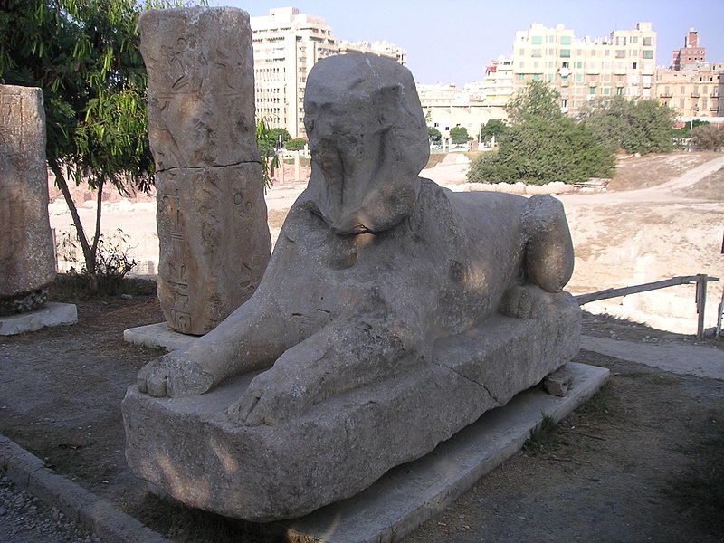 File:Sphinx Psammetique II 1104.jpg