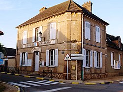 St.Sérotin-mairie-03.JPG