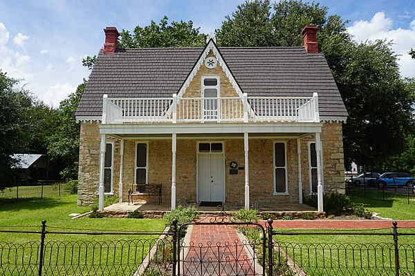 Historical House Museum in Stephenville is an 1869 Victorian home with period furnishings and relics of area history, and a carriage house and a recon