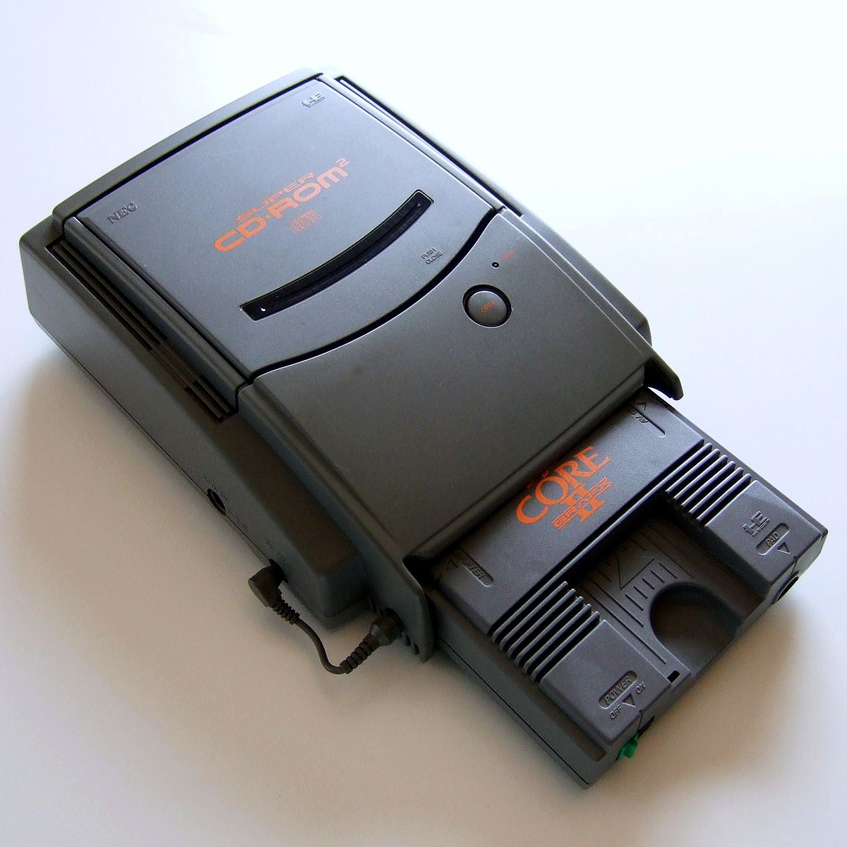 File:Super CD-ROM2 with CoreGrafx II (3-4 left view).jpg 