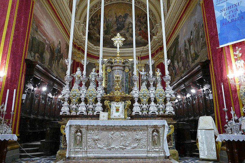 File:Tarxien Parish Church (Interior) (2).jpg