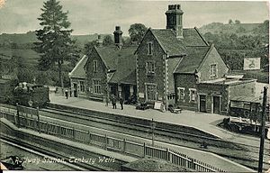 Tenbury Wells tren istasyonu.jpg