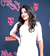 Teresa Ruiz jwe kòm Isabella Bautista