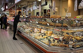 Étal de charcuterie des Halles