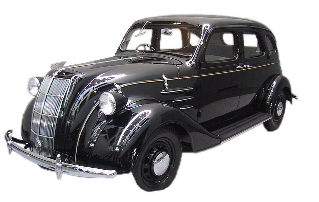 Der Chrysler Airflow, der angebliche Vorläufer des VW Käfers  1024px-Toyota_Model_AA