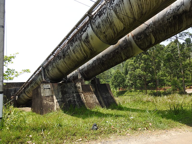 File:UG-LK Photowalk - 2018-03-24 - Penstocks of Maskeliya Dam (3).jpg