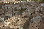 Blick von der Loggia des Palazzo dei Consoli auf Gubbio