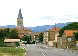 Vernosc-lès-Annonay, entrée du village 1.JPG